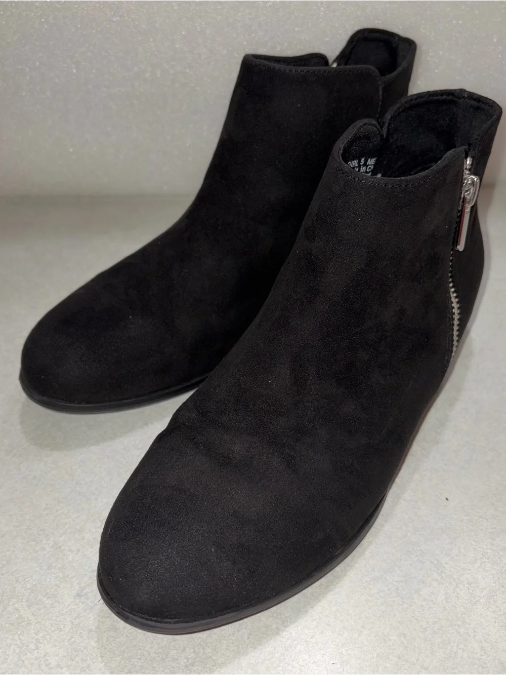 Sonoma Junior’s 5 Side-Zip Ankle Boots